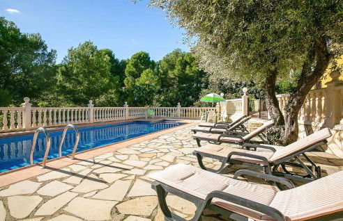 Awesome Home In Oliva With Private Swimming Pool, Can Be Inside Or Outside - Photo 11