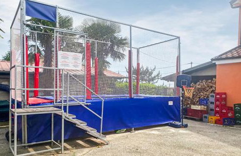 5 Bedroom Amazing Apartment In Viskovo - Photo 24