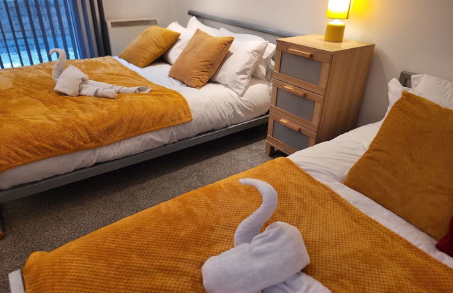 Luxury River View 2-bed Apt, Wifi, Garden, River - Foto 1