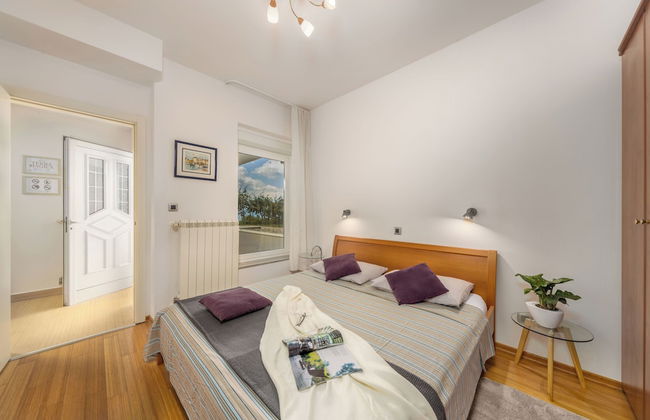 Terra Magica Deluxe Apartment OR Room with Private Parking, Terrace and Sea View - Foto 6