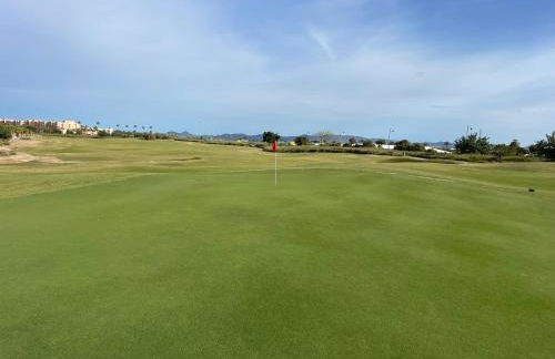 BEL APPARTEMENT REZ De CHAUSSEE AVEC DOUBLE TERRASSE FACE AU LAC ET AU GOLF - Foto 38