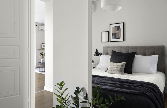 Posh 1BR Apartment in Chalandri - Photo 5