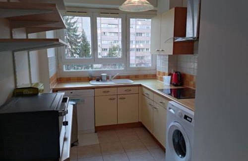 5 mn, 450m walk Metro La Defense, 3 bedrooms, Parking - Foto 11