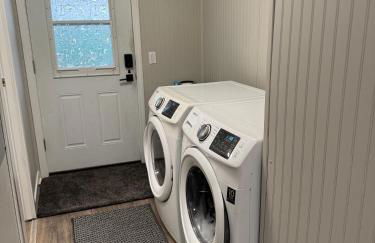 Family & Pet friendly 3 bdrm home with full kitchen and fenced yard - Foto 10