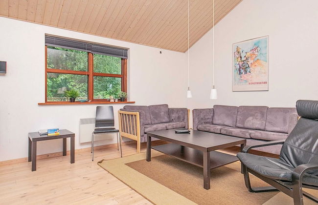 8 Person Holiday Home in Skals - Foto 3