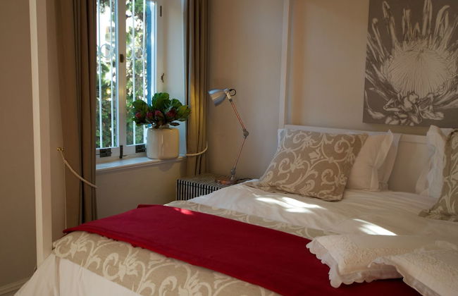 Purple House - Photo 10