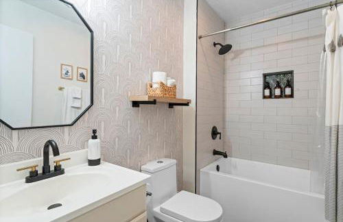 Resort Getaway - Golf, BMX trail, Hot Tub & Arcade! - Foto 44