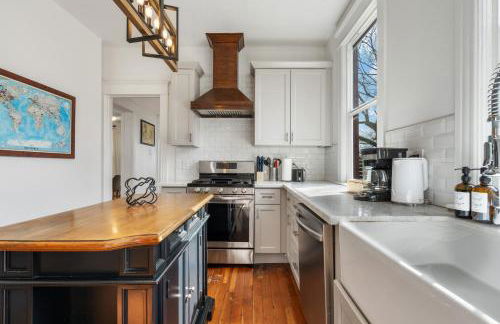 Northwest Retreat with Cedar Hot Tub - Foto 31