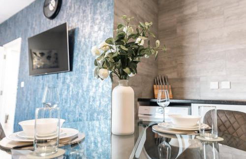 Central 2 Bed Apartment Perfect for Long and Short Stays - Foto 21