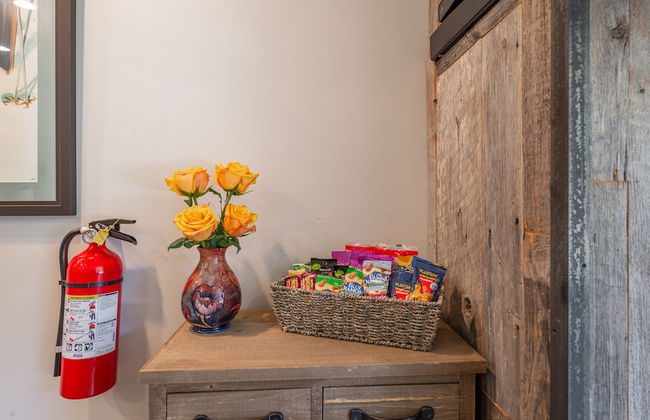 VIP Ski-In Ski-Out Northstar Ski Trails by Sierra Getaways - Photo 31