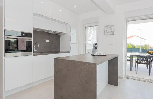 VILA VASILJ dein eigener Pool oder dein eigener Whirlpool mit Aussicht, dein Urlaub, deine Privatsphäre, deine Wahl - Photo 38