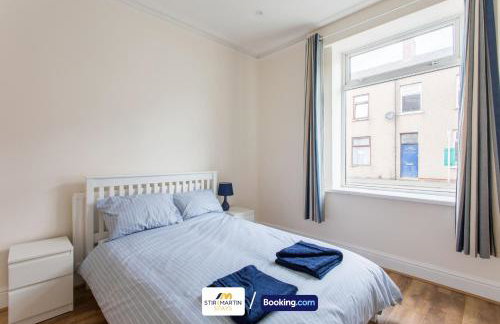 2 Bed Apartment By StirkMartin Stays Short Lets & Serviced Accommodation Cardiff With Free Parking & 7mins to City Centre - Foto 2