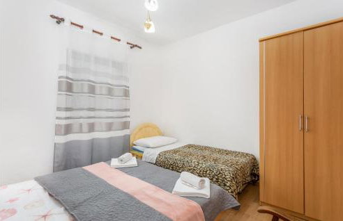 Awesome Apartment In Malinska With Wifi - Foto 16