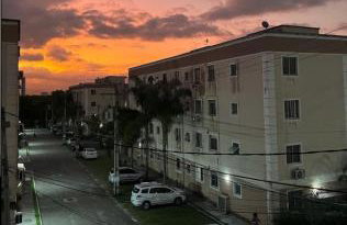 Apartamento no 1º andar perto de belas praias, novo shopping - Foto 4
