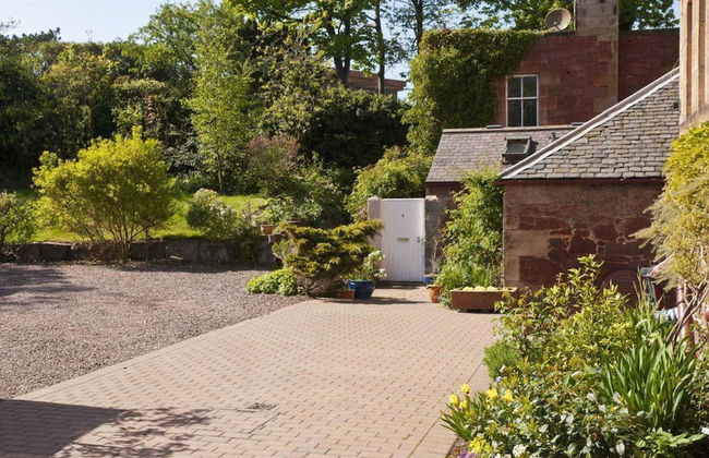 Inchgarry Court Main - Photo 14