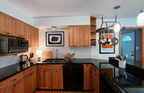 The Magic Teacup - Photo 9