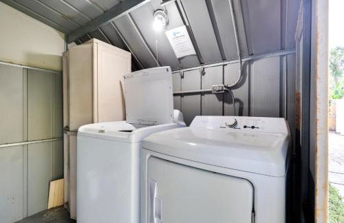 Shared Pool and Backyard Small and Cozy Guest House - Foto 20