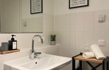 Modernes Apartment mit Balkon und Parkplatz Zentrum - Foto 17