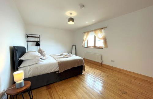 Spectacular 7BR House Hot Tub and Gardens in Gretna - Pass the Keys - Foto 46