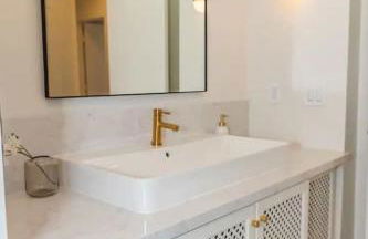 Cheerful 4BD Home in the Heart - Foto 28