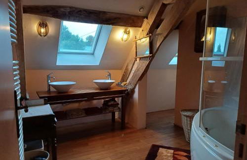 Gîte : La Cochetière : ancienne ferme 18éme - Foto 25