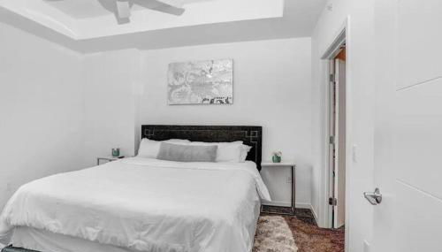 Urban Chic 1BR Downtown Tampa Pool & Balcony Views - Foto 3