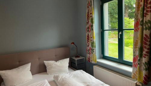 Ruhige Ferienwohnung mit großem Garten und Terrasse - Foto 2