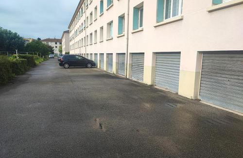 T4 65m avec garage à 10 min à pied du centre ville - Foto 9