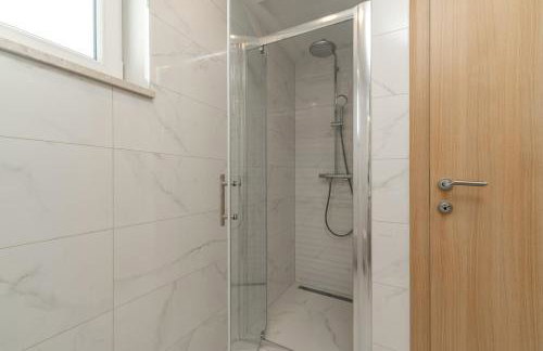 Villa KING with private pool with hydromassage, 4 bedrooms, 3km from sea and town Omiš - Foto 19