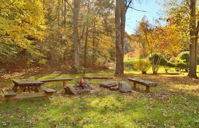 Smoky Mountain Getaway - Five Bedroom Cabin - Foto 26