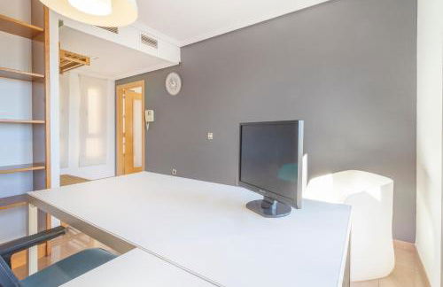 Penthouse in the Sun - Foto 17