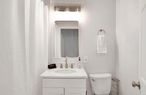 Stars on State in the Heart of Downtown Historic District - Foto 10