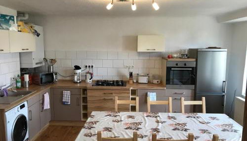 Sanierte möblierte Altbauwohnung am Waldrand für bis zu 6 Personen - Foto 3