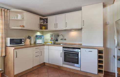 2 Bedroom Cozy Home In Mariendorf - Foto 16