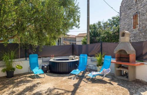 Adorable Home With Private Garden and Bubble Bath - Foto 58