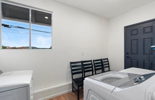 Walk to GC Train Depot and Route 66, king beds, game room, BBQ, firepit - Photo 41