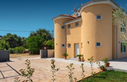 Villa Lucilla by Villas Guide - Photo 12