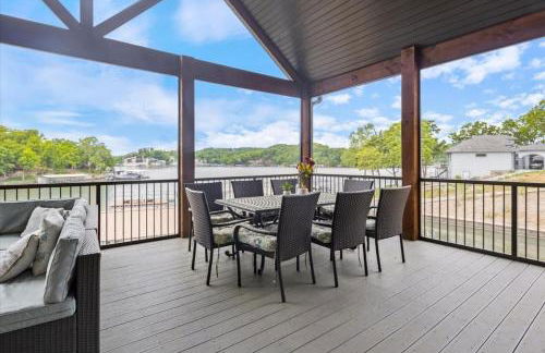 Luxury Home on Cove with Boat Slips, Waterslides, and Jump Deck - Foto 62