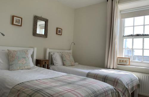 Coastguards Lantern - Photo 48