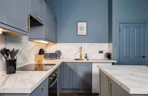 Modern 1-Bed Retreat by Stirling Train Station - Photo 14