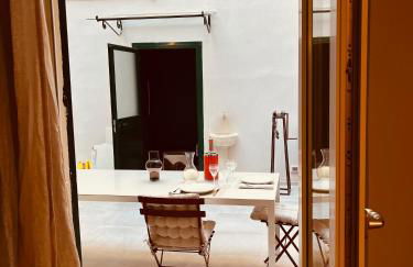 Historic design house near aquarium - Foto 9