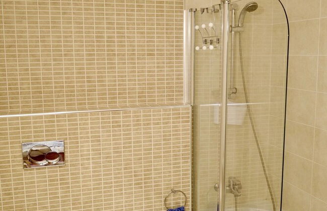 3-bed Apartment in Town Centre With Beach Access! - Foto 17