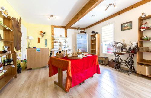 Les Roulottes-Gîtes de la Ferme de l'Autruche Dromoise - Foto 5