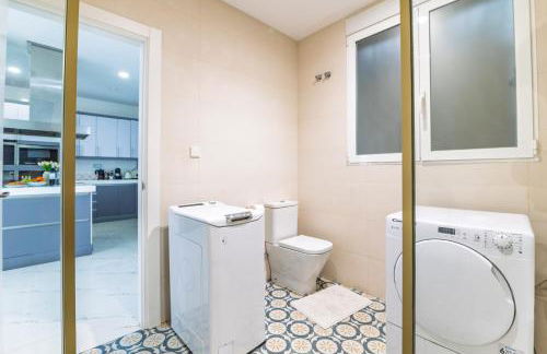 Casa Familiar 9 Pax, Smart TV, Centro, Playa, Café, AC - Foto 18