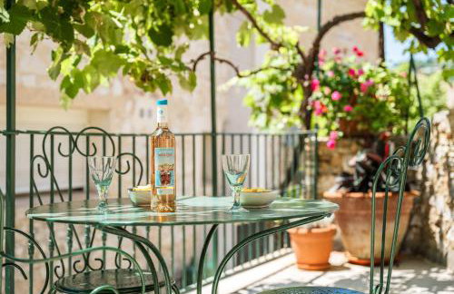 Apt La Fontaine - Photo 1