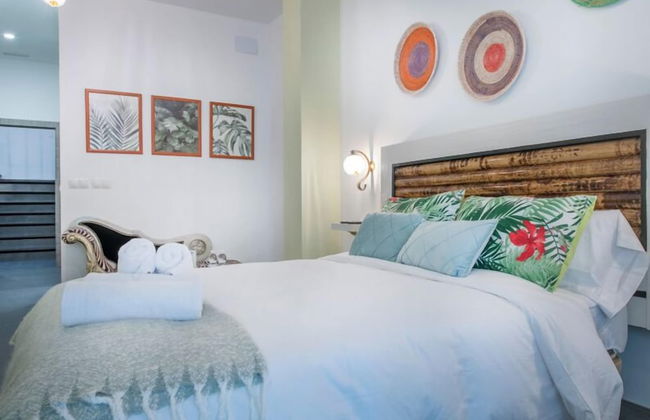 Molucano Themed Rooms - Photo 13