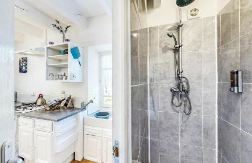 Lovely Home In Oradour-Fanais With Wifi - Foto 16