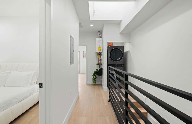 Not Affected by the Fire/modern Spacious Home With Parking & Fully Equipped Kitchen #3 - Foto 23