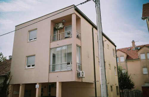 Studio Apartment E&D, free private parking, loggia - Foto 27