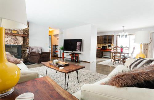 Relaxing Lake Haven House - Close to EVERYTHING! - Foto 14